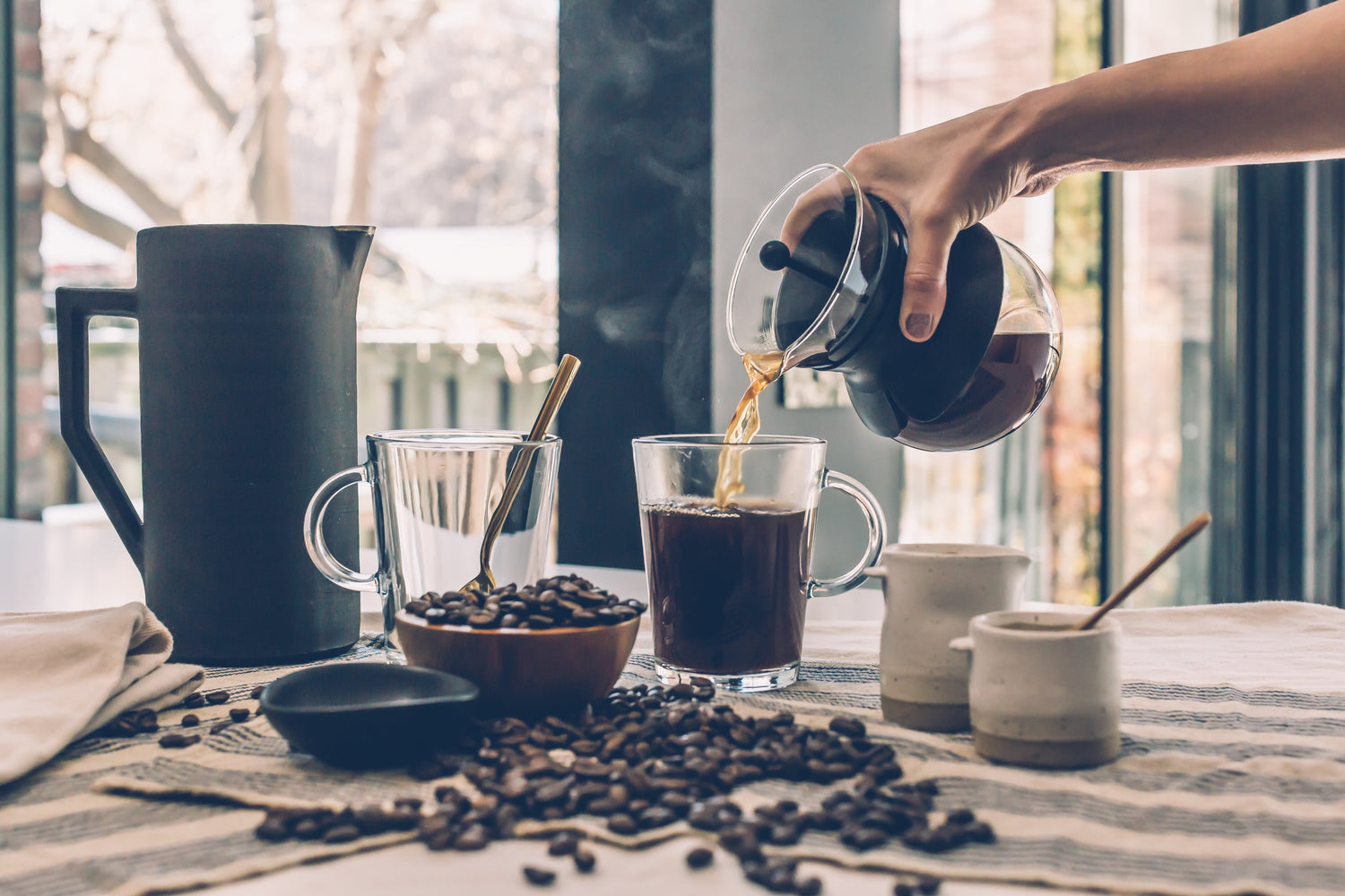 Coffee machines and accessories for home baristas