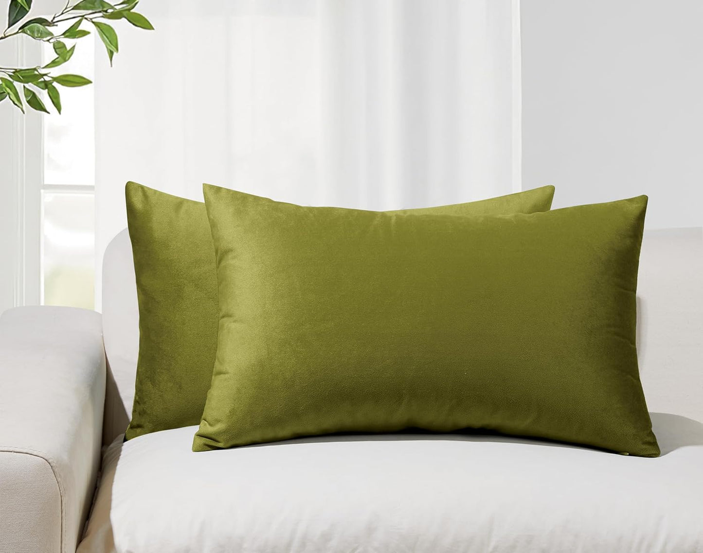 Twin-Pack Velvet Cushion Covers - Soft Microfibre Cushion Covers with Hidden Zipper (Green, 30cm*50cm)